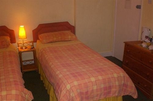 The Coach And Horses 2* Chertsey
