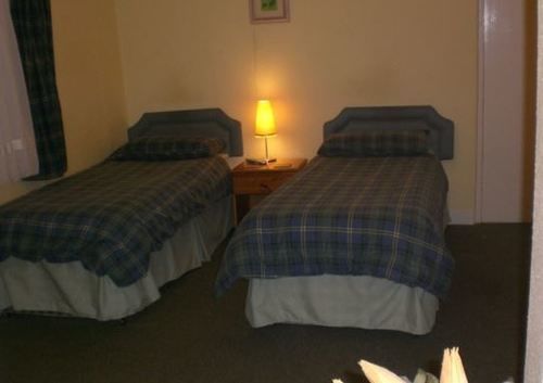 The Coach And Horses Hotel Chertsey